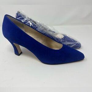 JACQUELINE FERRAR Heels Hazel Sz 7 Bright Blue Suede Made in Brazil VTG NEW
